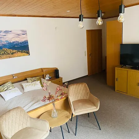 Frasswirt Konukevi *