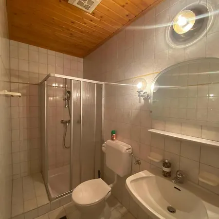 Frasswirt Konukevi Frass