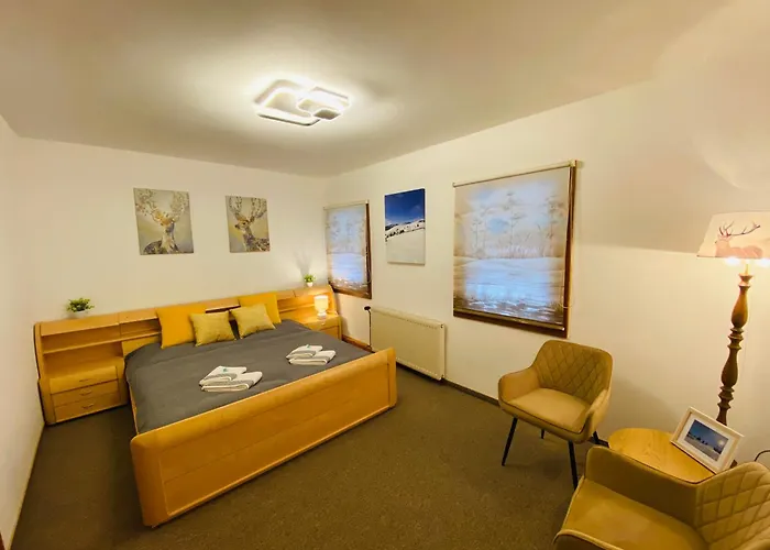 Frasswirt 게스트하우스 *