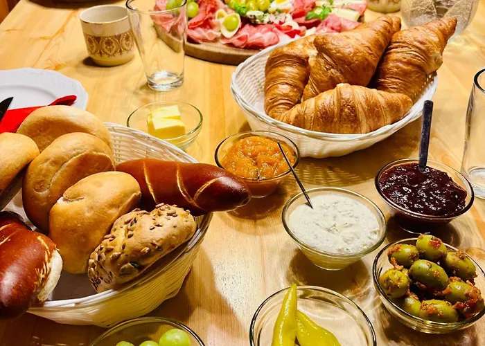 Frasswirt 게스트하우스 *